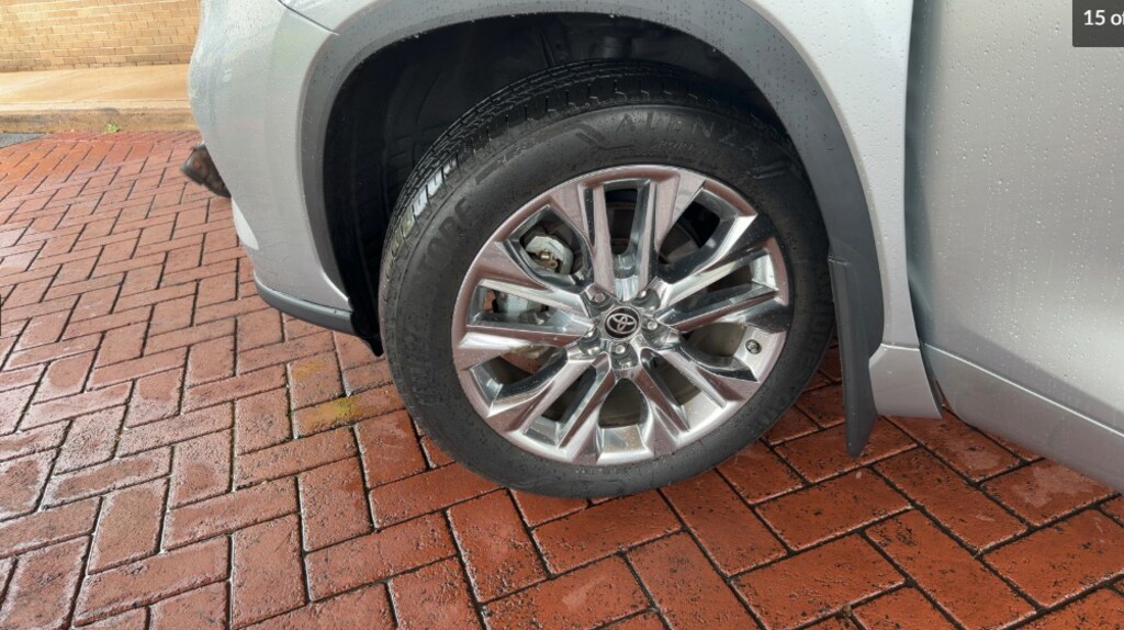 Used 2024 Toyota Highlander Limited SUV