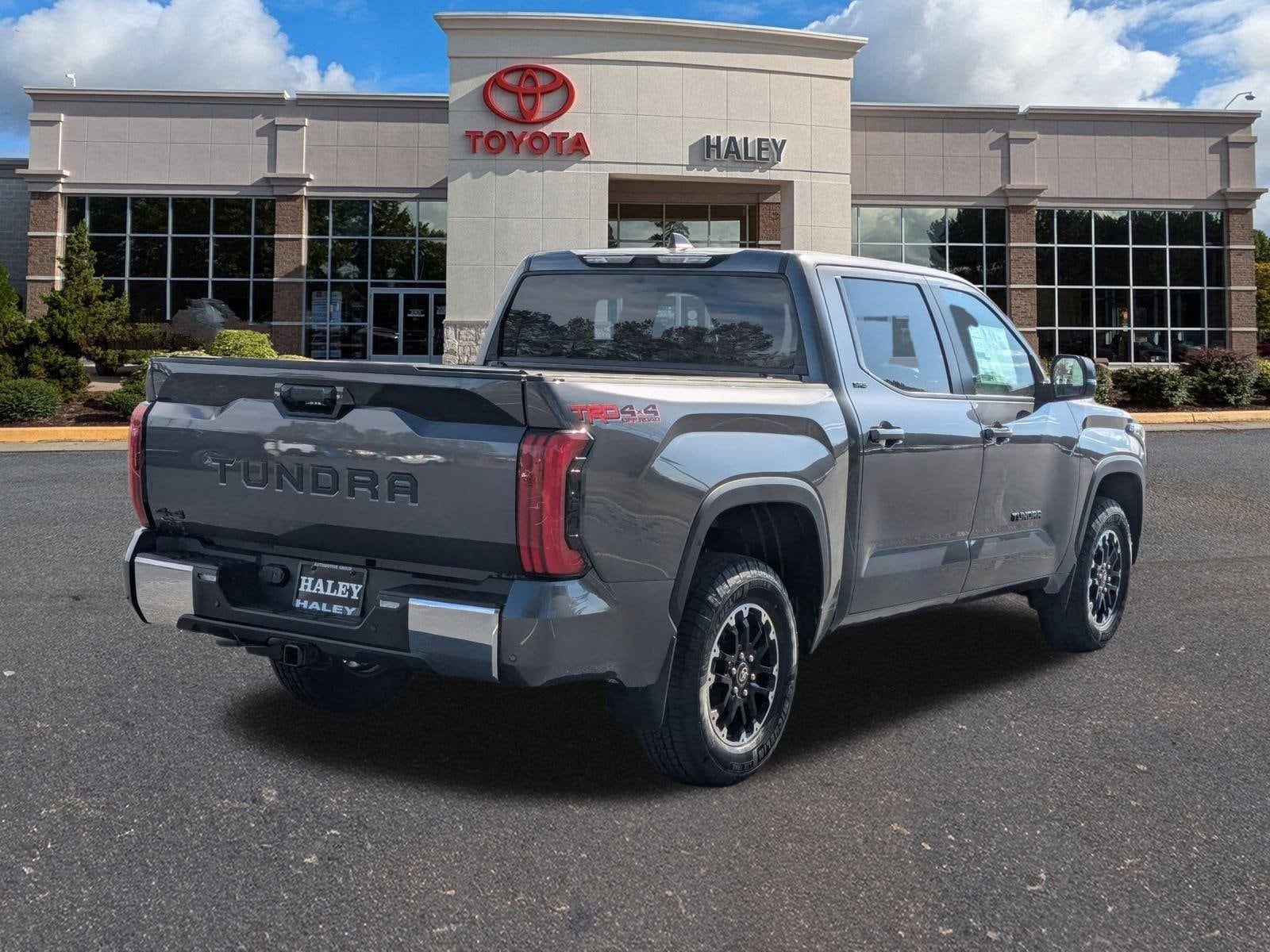 2025 Toyota Tundra SR5 photo 3