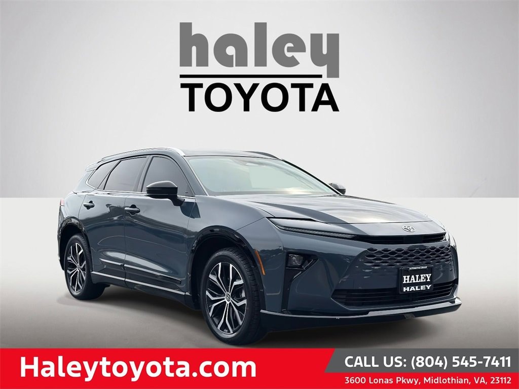 Used 2025 Toyota Crown Signia XLE SUV