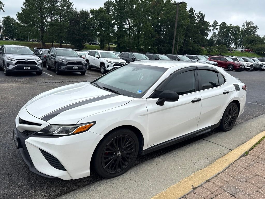 Used 2019 Toyota Camry SE Sedan