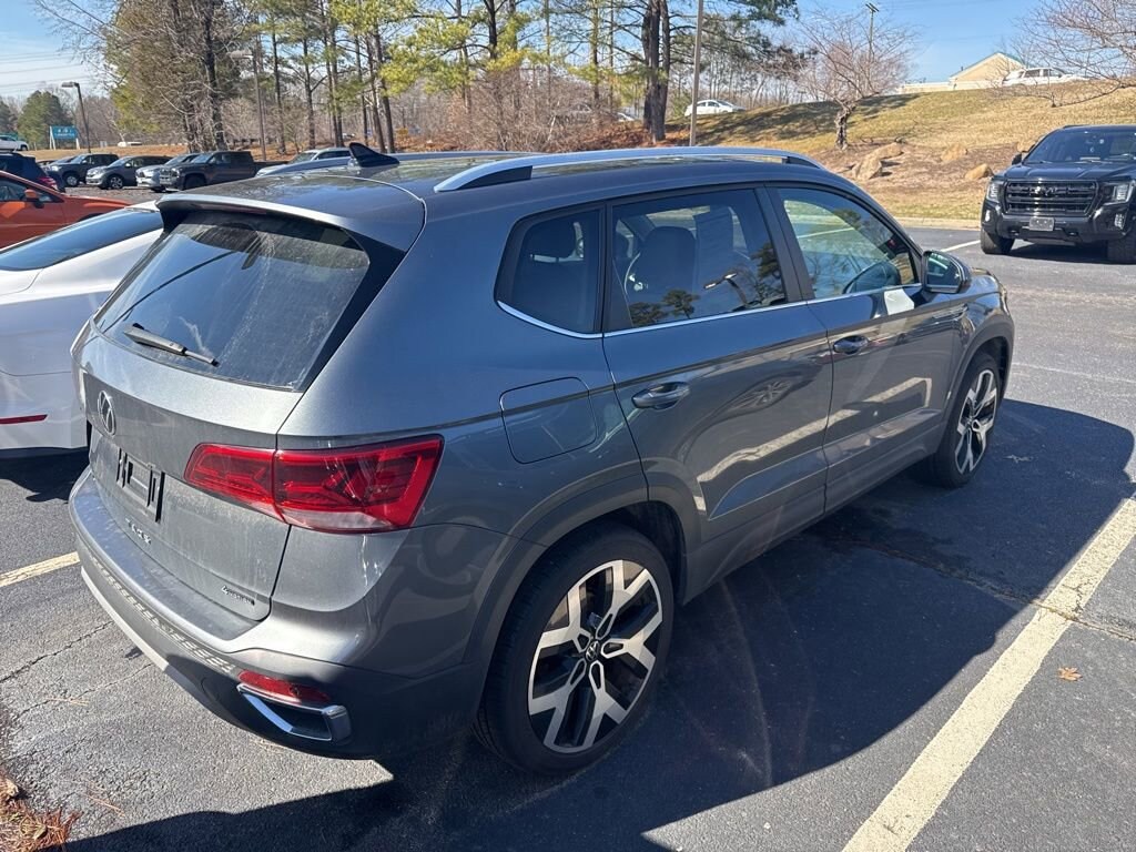 Used 2022 Volkswagen Taos 1.5T SEL 4MOTION SUV