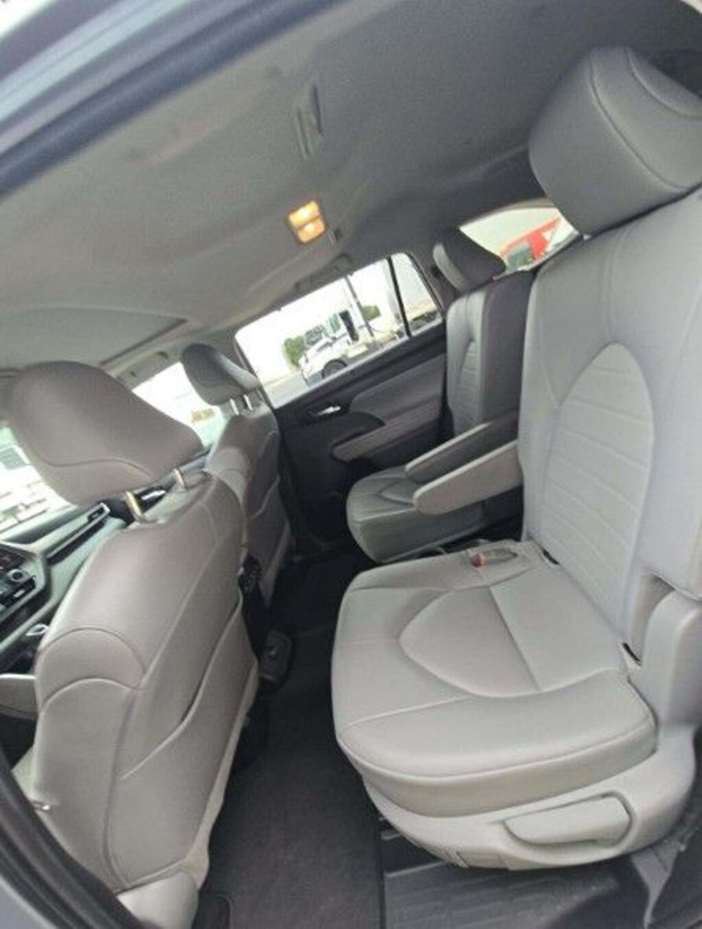 Used 2022 Toyota Highlander XLE SUV