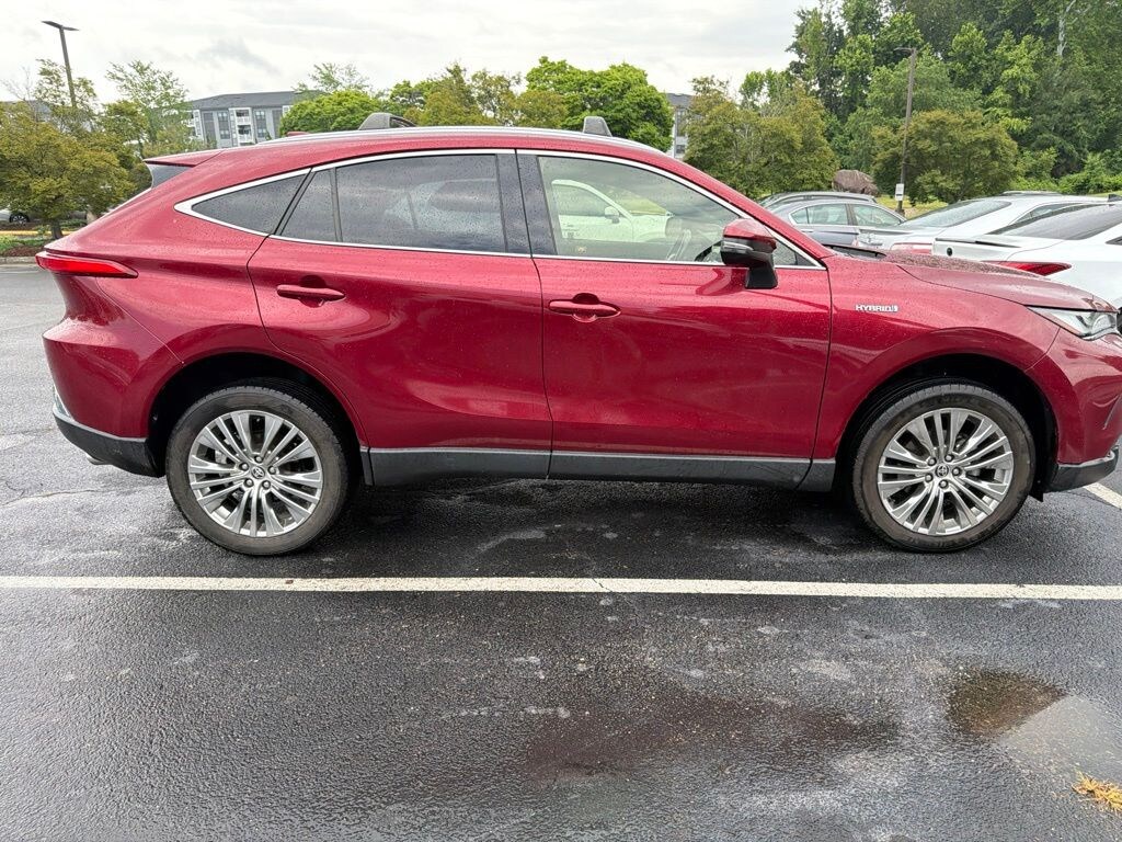 Used 2021 Toyota Venza XLE SUV