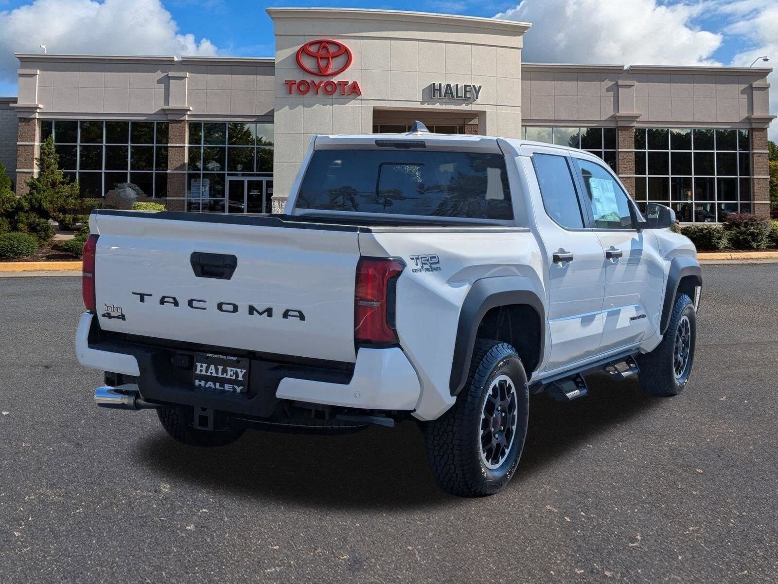 2025 Toyota Tacoma TRD Off-Road Double Cab photo 3