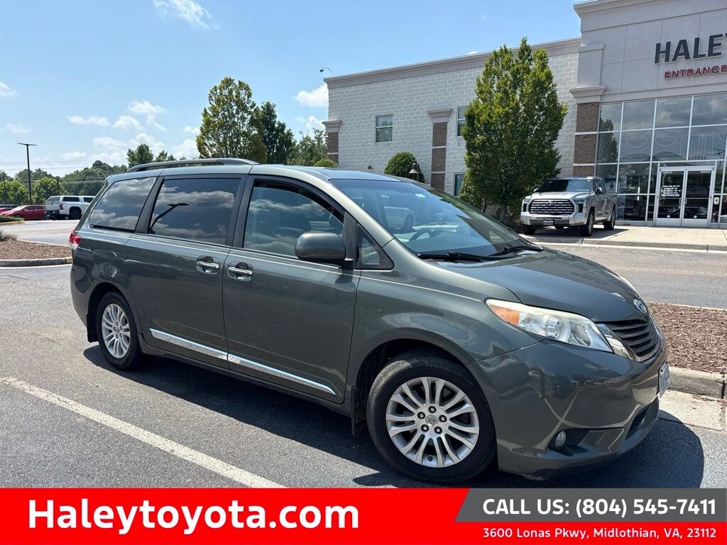 Used 2011 Toyota Sienna XLE Minivan/Van