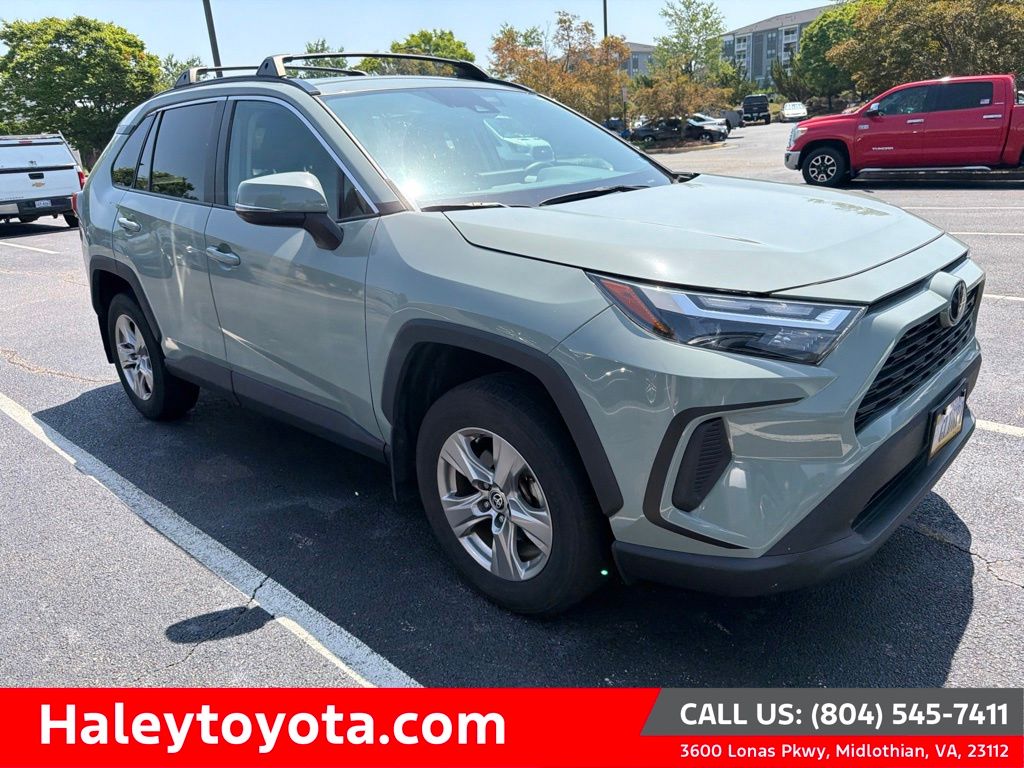 2023 Toyota RAV4 XLE AWD's photo