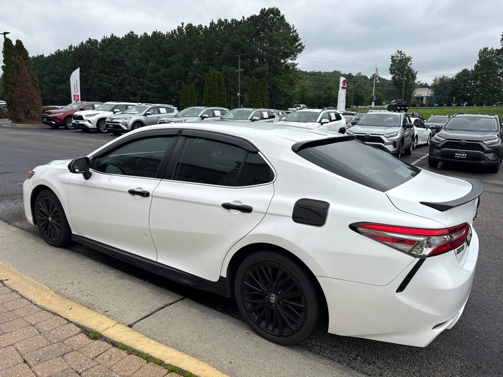 Used 2019 Toyota Camry SE Sedan