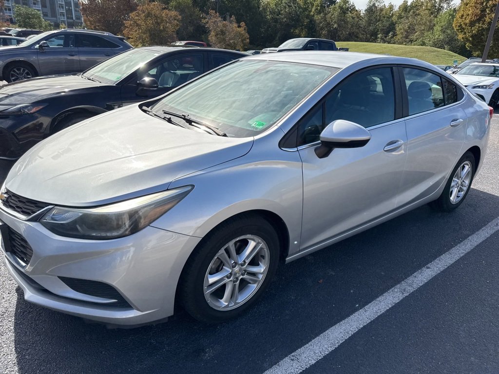 2016 Chevrolet Cruze LT photo 3