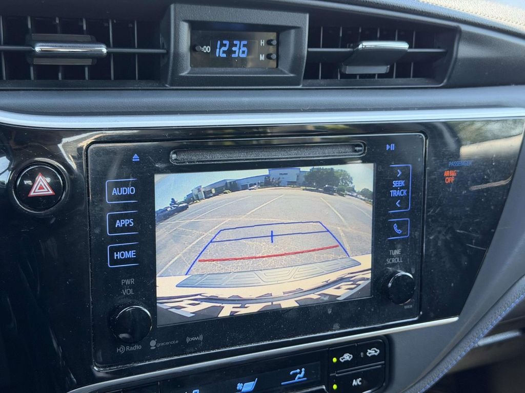 Used 2018 Toyota Corolla SE Sedan