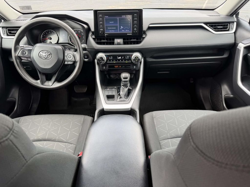 Used 2021 Toyota RAV4 XLE SUV