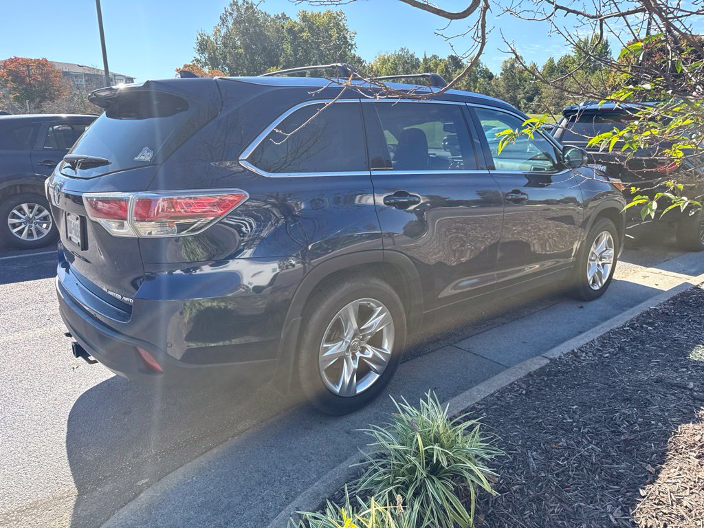 Used 2015 Toyota Highlander Limited SUV