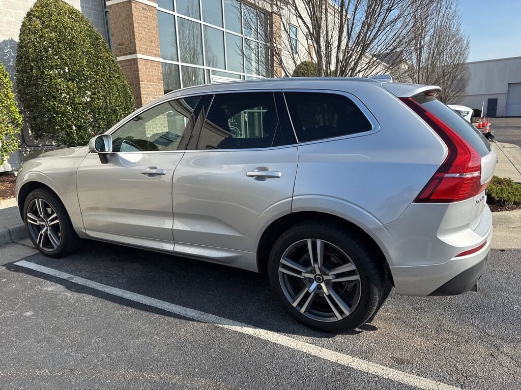 Used 2020 Volvo XC60 T5 Momentum SUV