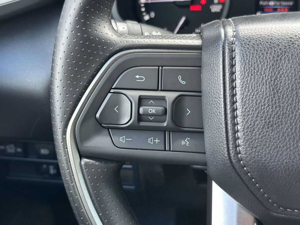 2026 Toyota Tundra SR5 - Photo 8