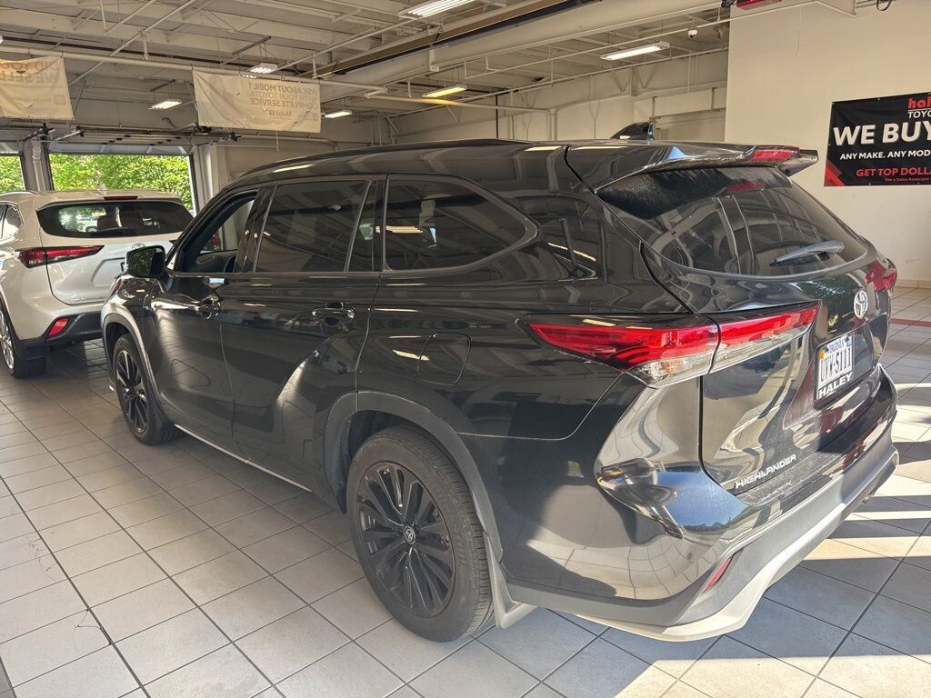 Used 2023 Toyota Highlander XSE SUV