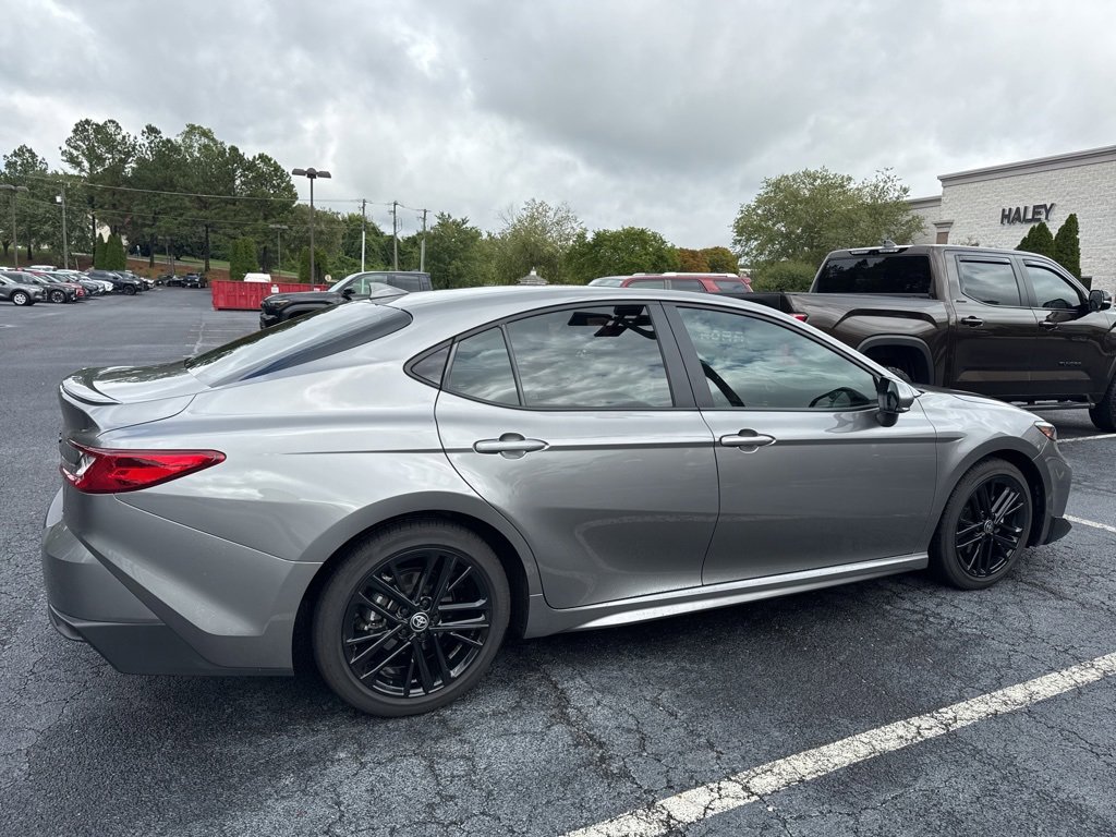 2025 Toyota Camry SE photo 2