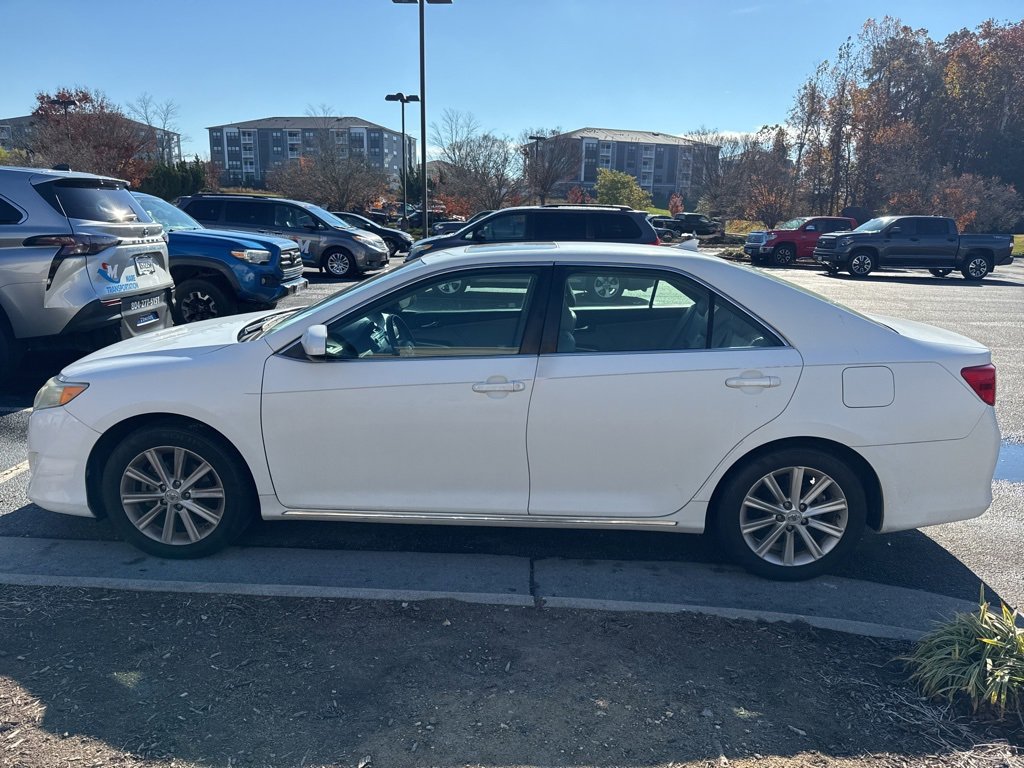 2012 Toyota Camry XLE photo 4