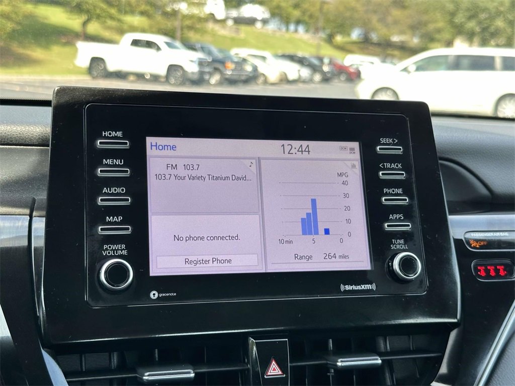 2024 Toyota Camry SE photo 3