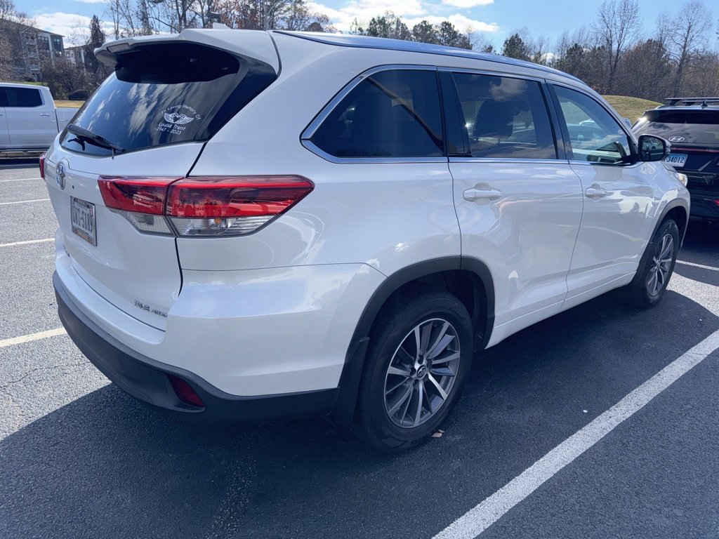 2018 Toyota Highlander XLE photo 3