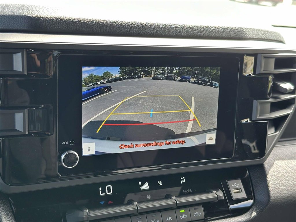 2025 Toyota Tundra SR CrewMax photo 4