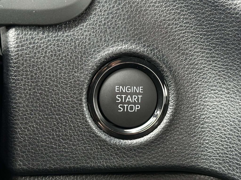 2026 Toyota Tundra SR5 - Photo 7