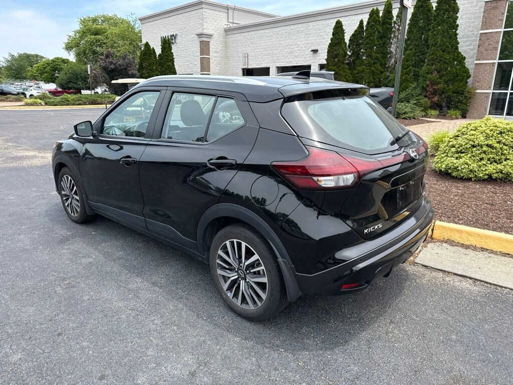 Used 2024 Nissan Kicks SV SUV