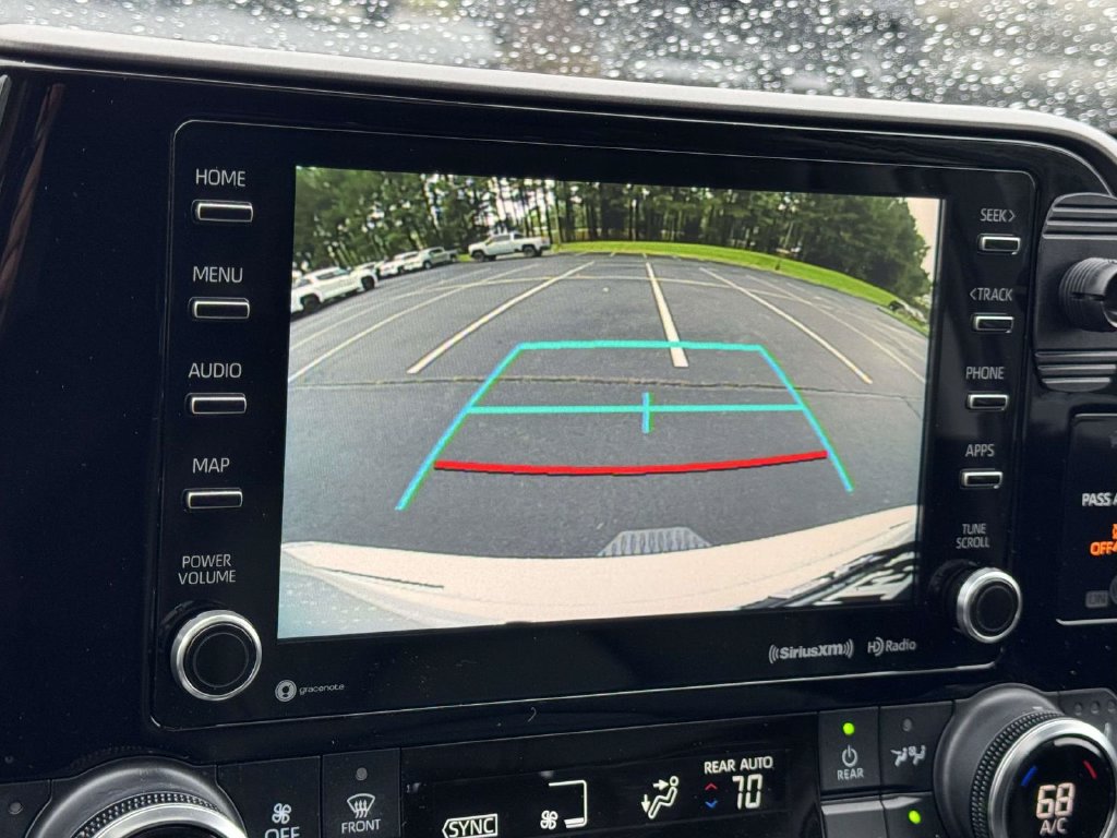 Used 2022 Toyota Highlander XLE SUV