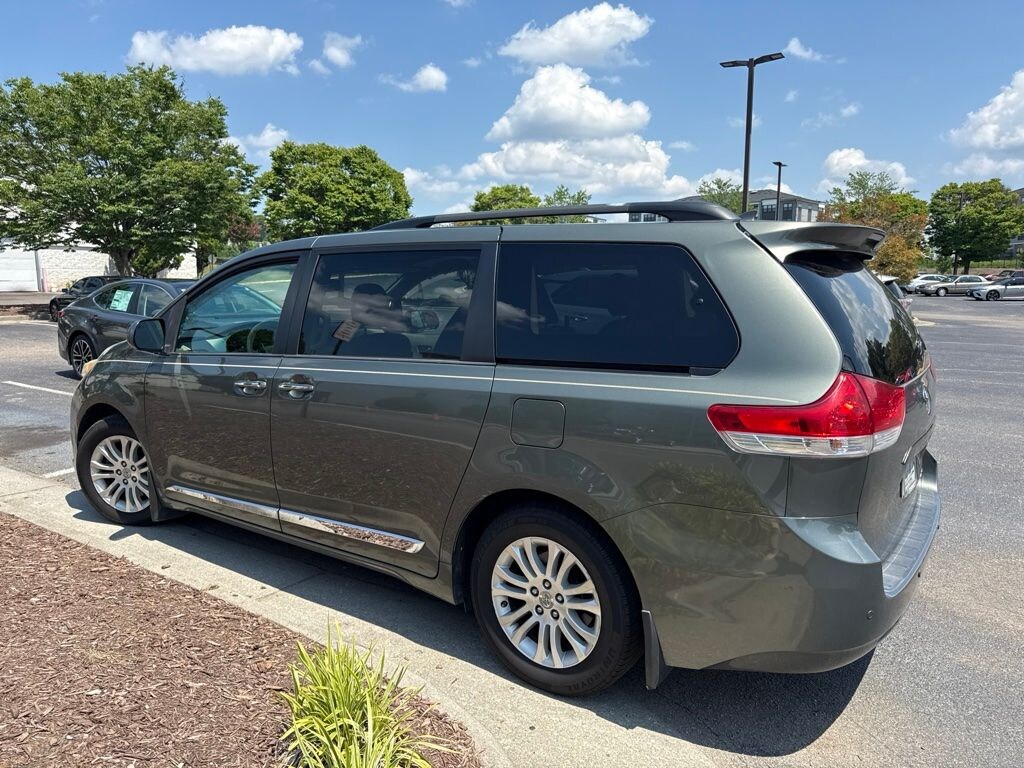 Used 2011 Toyota Sienna XLE Minivan/Van