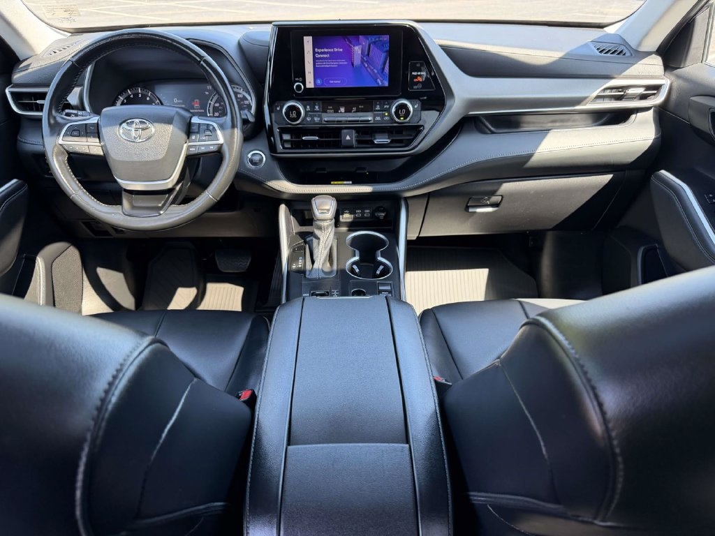Used 2023 Toyota Highlander XLE SUV