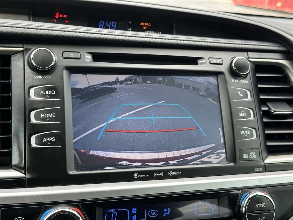 2019 Toyota Highlander SE photo 4