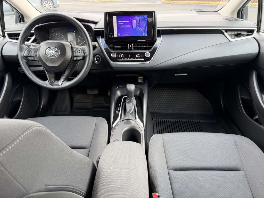 Certified 2025 Toyota Corolla LE Sedan