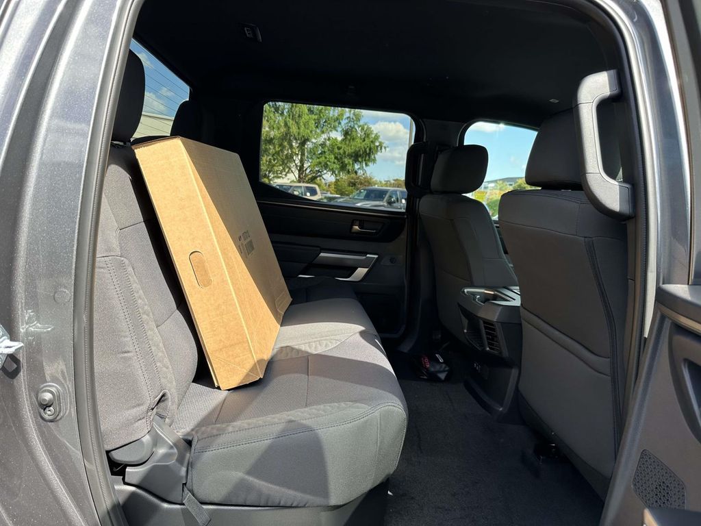 2026 Toyota Tundra SR5 - Photo 12