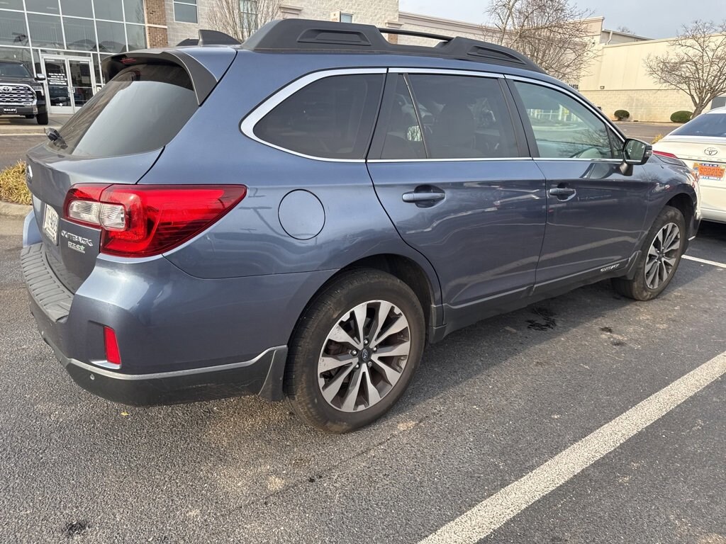 Used 2017 Subaru Outback 2.5i Limited with SUV