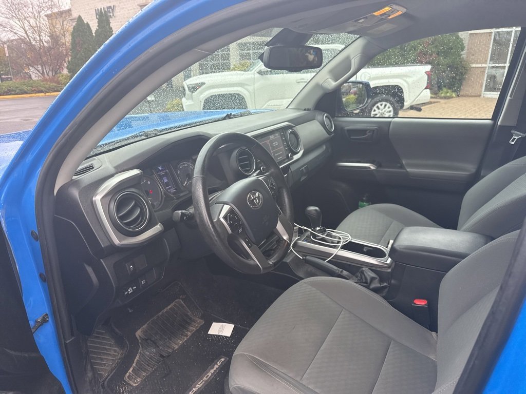 2020 Toyota Tacoma SR5 Double Cab photo 4