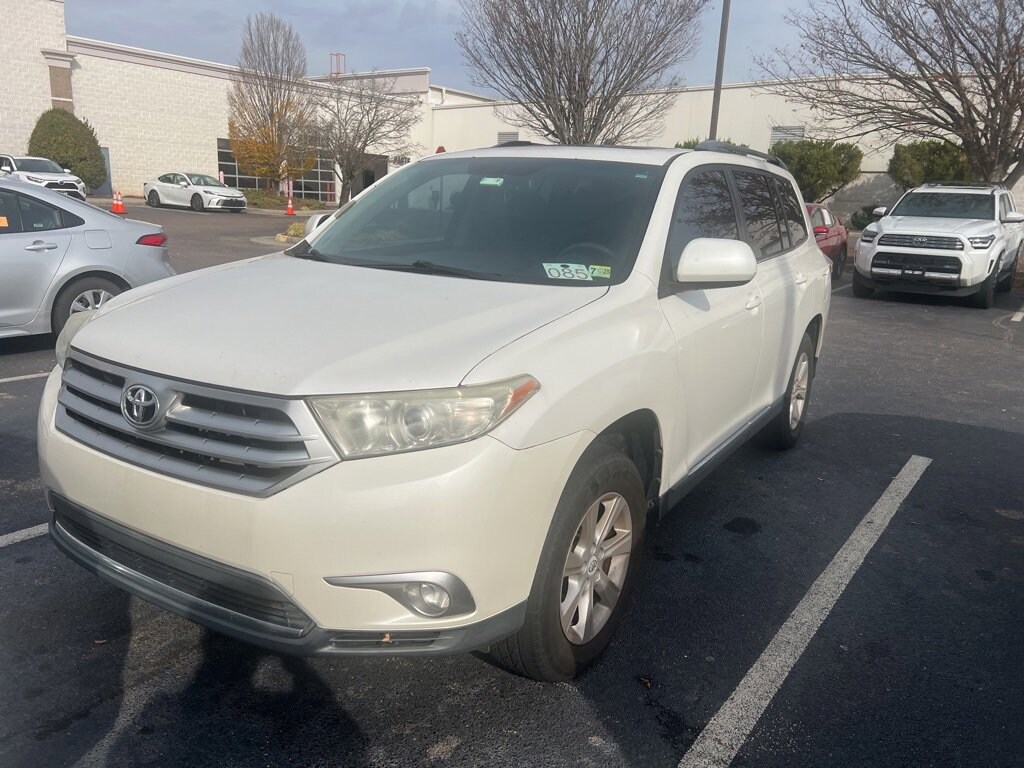 Used 2012 Toyota Highlander SE V6 AWD SUV