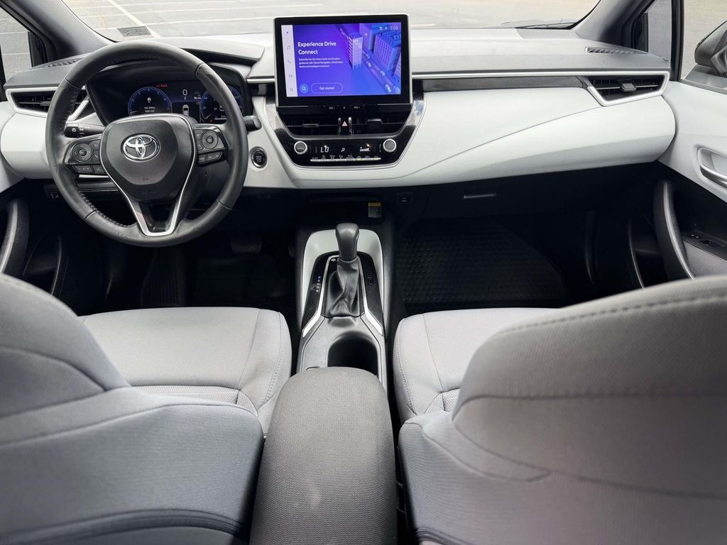Used 2026 Toyota Corolla SE Sedan
