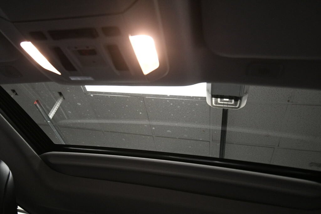 2024 Toyota Highlander XLE - Photo 19