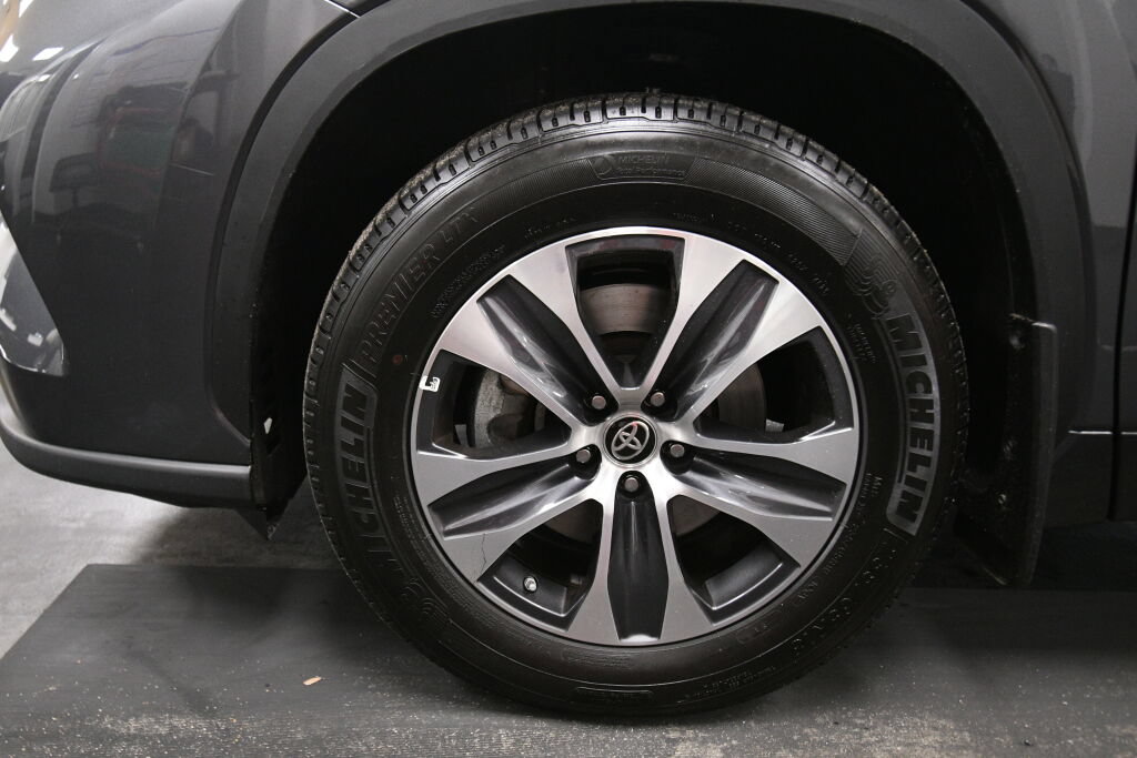 2024 Toyota Highlander XLE - Photo 38