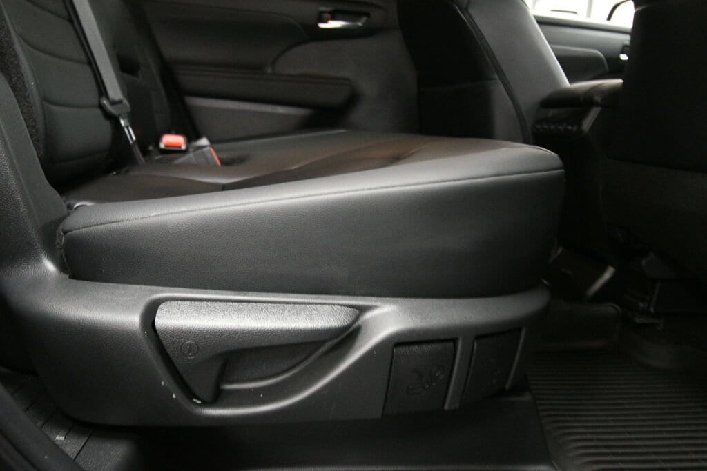 2024 Toyota Highlander XLE - Photo 29