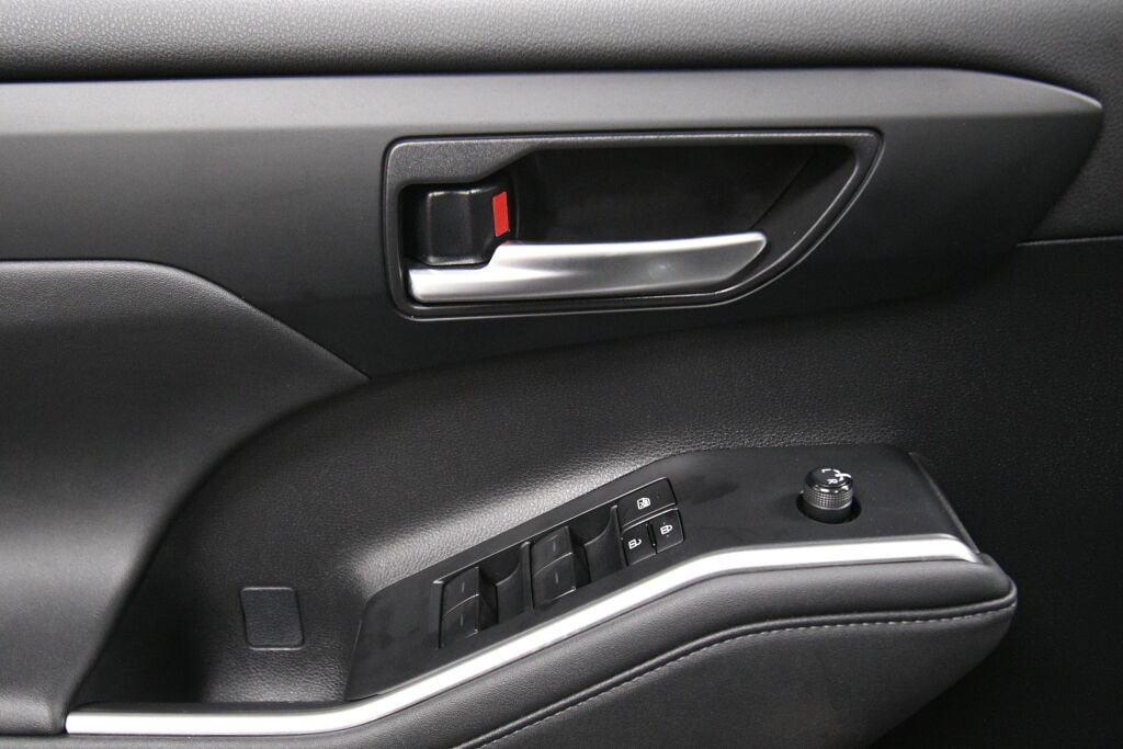2024 Toyota Highlander XLE - Photo 11