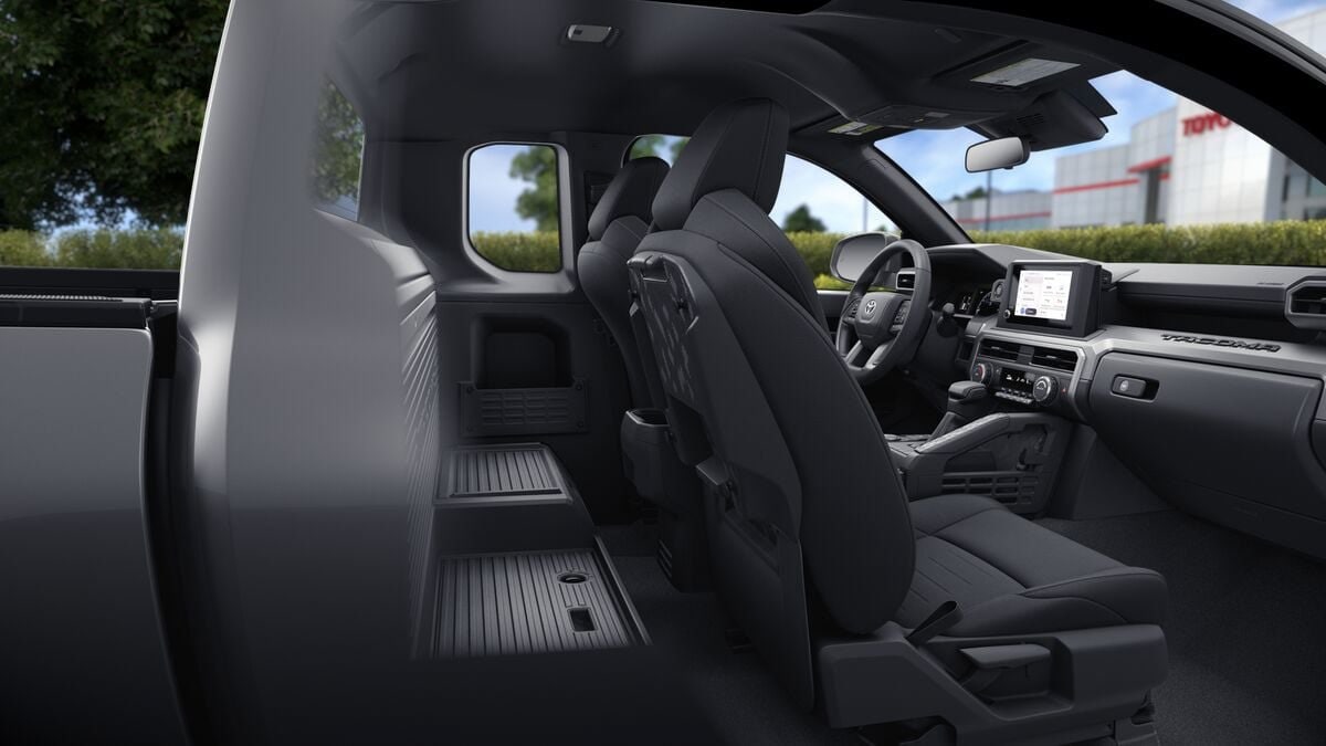2026 Toyota Tacoma SR5 - Photo 21