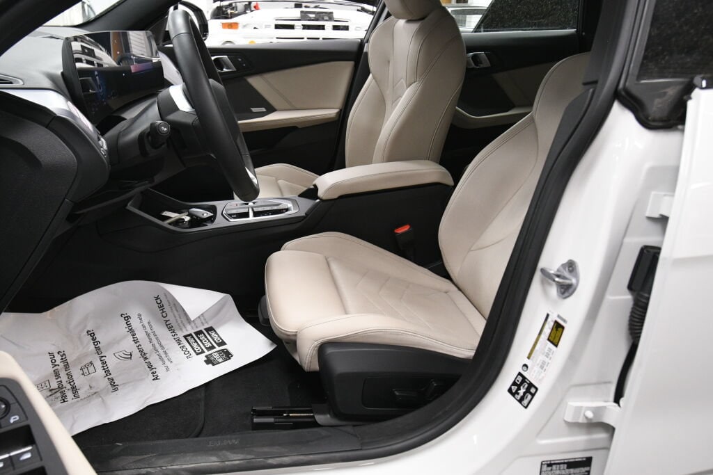 2025 BMW 2 Series 228 - Photo 10