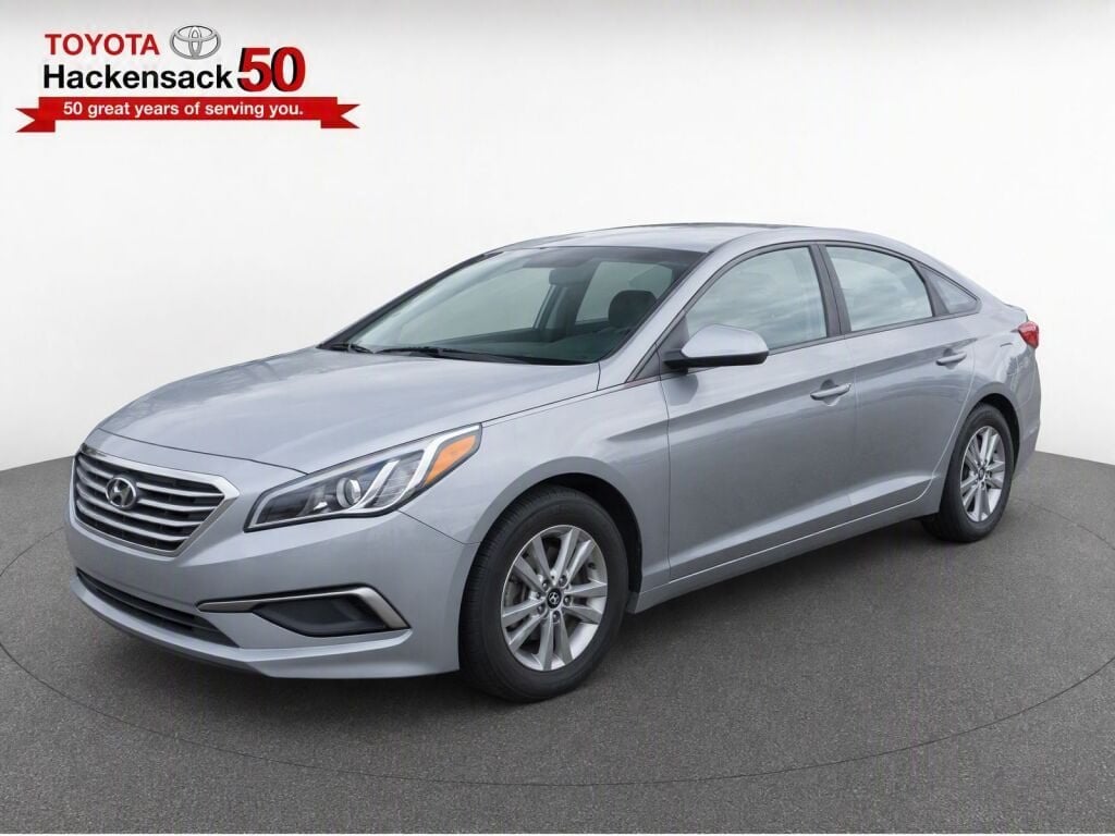 Used 2018 Hyundai Elantra SEL with VIN KMHD84LF5JU563388 for sale in Hackensack, NJ