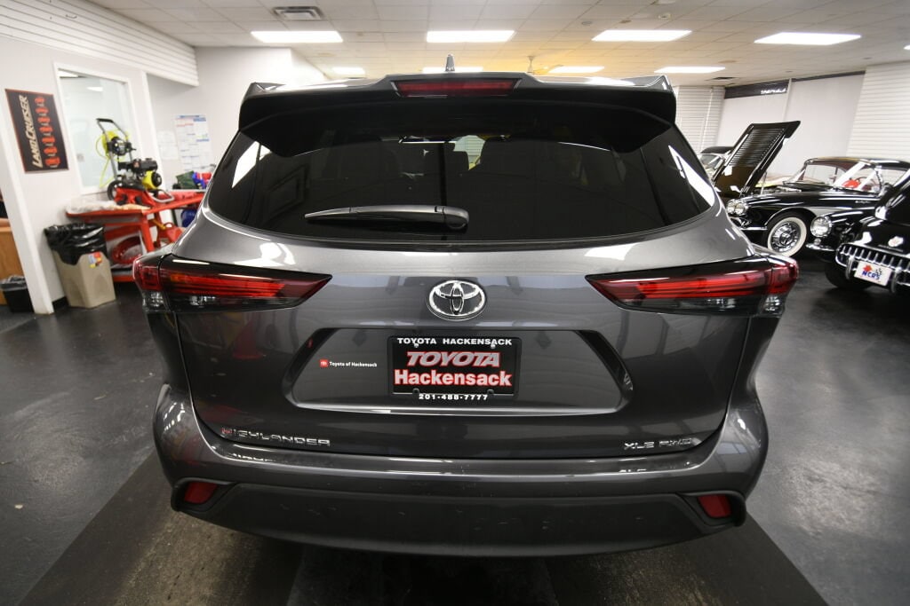 2024 Toyota Highlander XLE - Photo 6