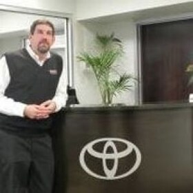 Staff member Louis Dragonetti from ID_3b58ff