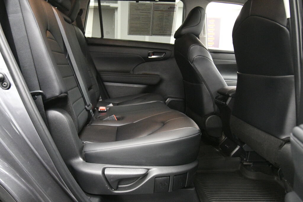 2024 Toyota Highlander XLE - Photo 28