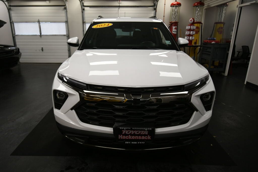 2024 Chevrolet TrailBlazer Activ - Photo 2