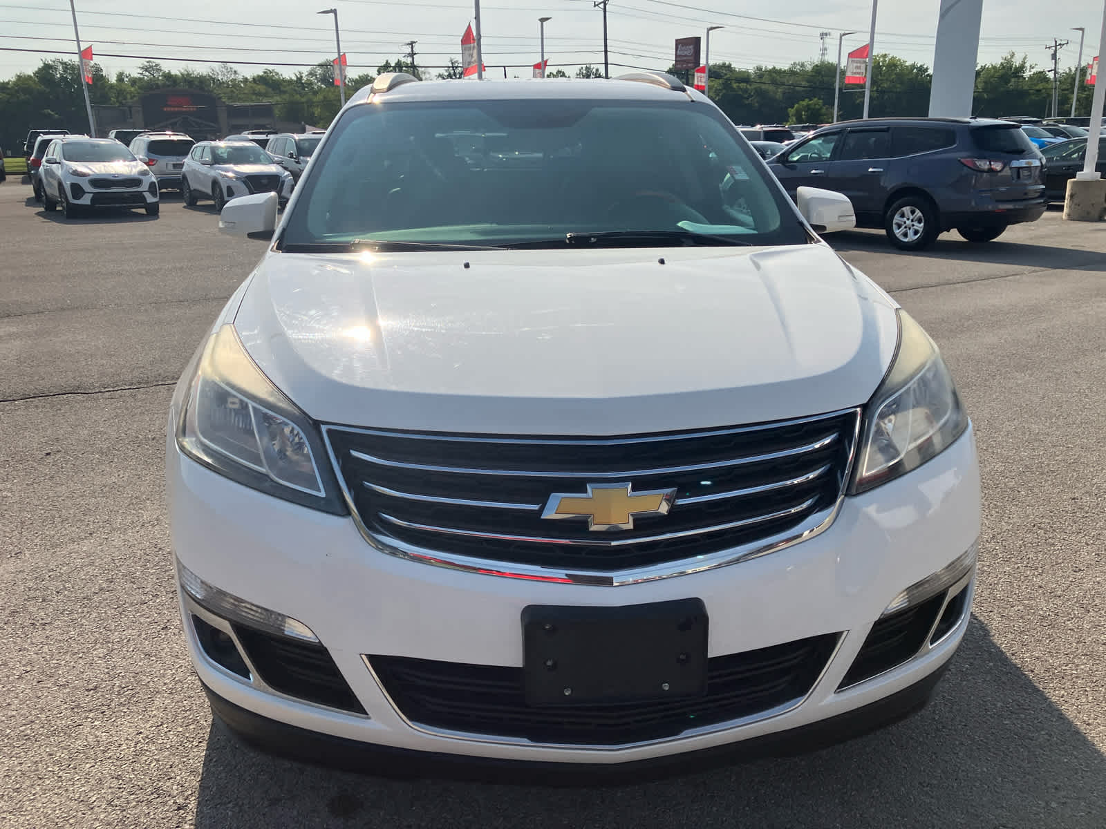 Used 2015 Chevrolet Traverse 2LT with VIN 1GNKRHKD1FJ327840 for sale in Hopkinsville, KY