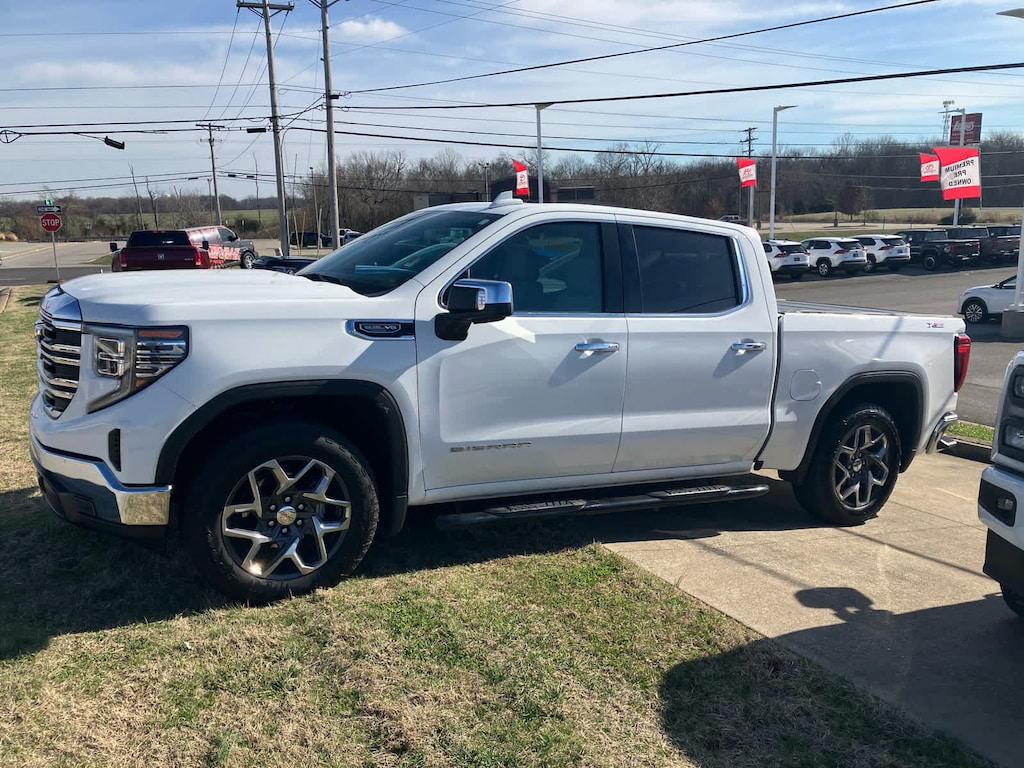 Used 2022 GMC Sierra 1500 SLT 4WD Crew Cab 147 Truck Crew Cab
