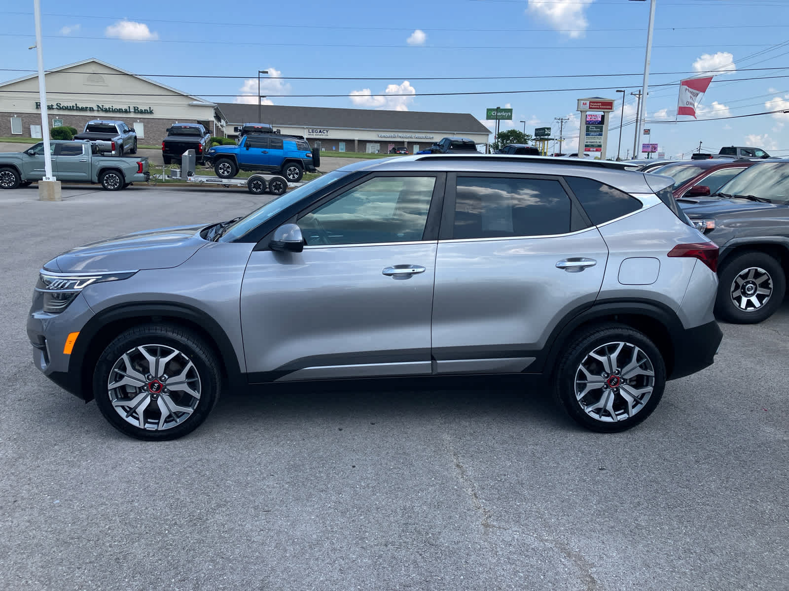 2021 Kia Seltos SX photo 4