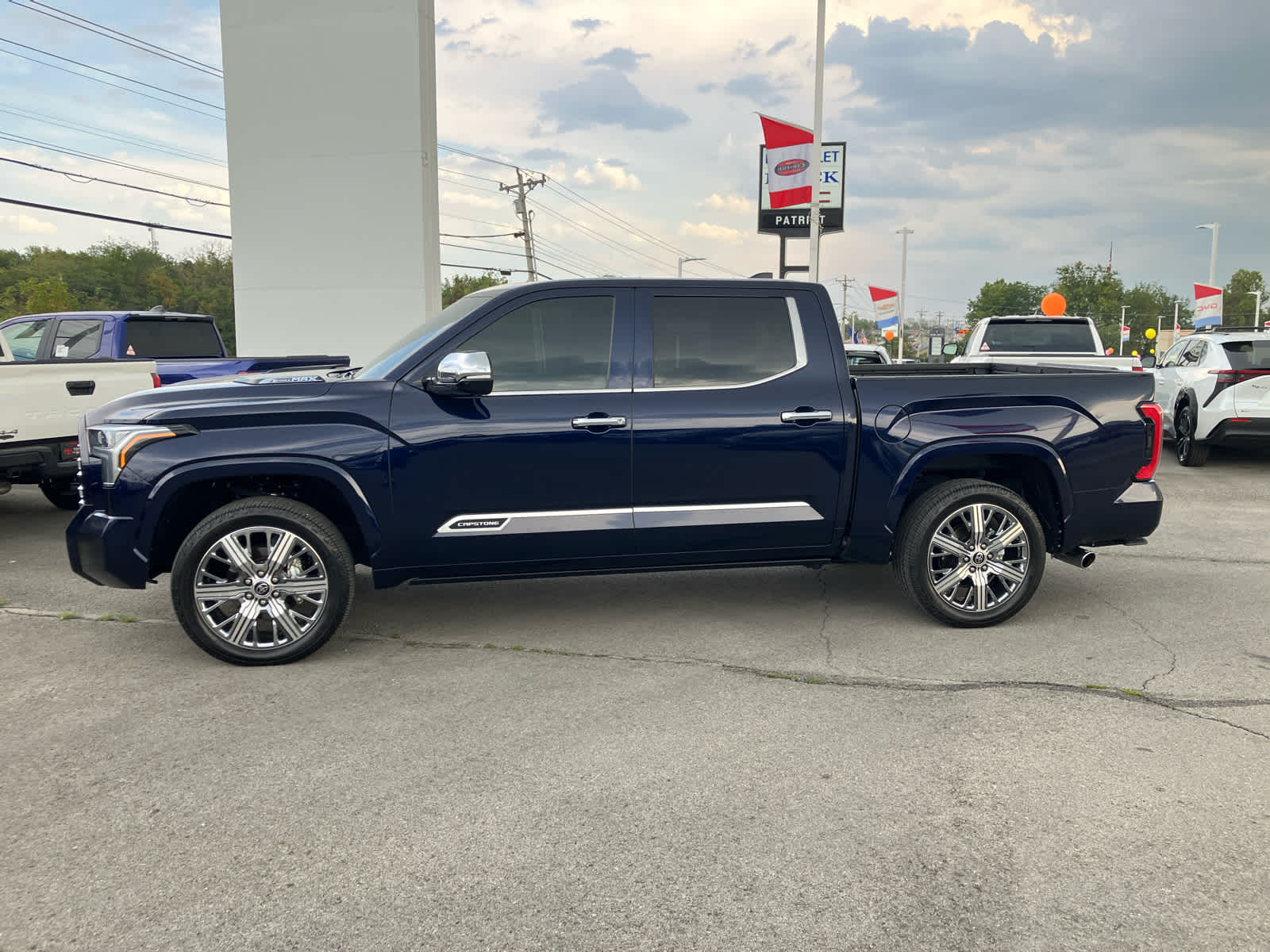 2024 Toyota Tundra CapStone CrewMax photo 4